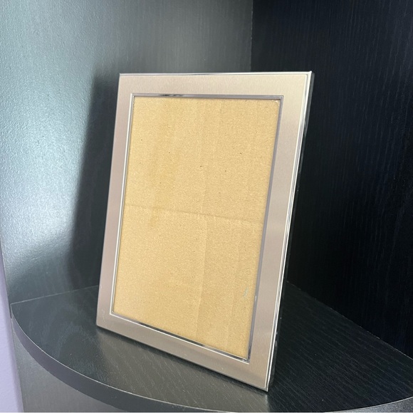 Gold 5x7 Decorative Picture Frame - Picture 1 of 10